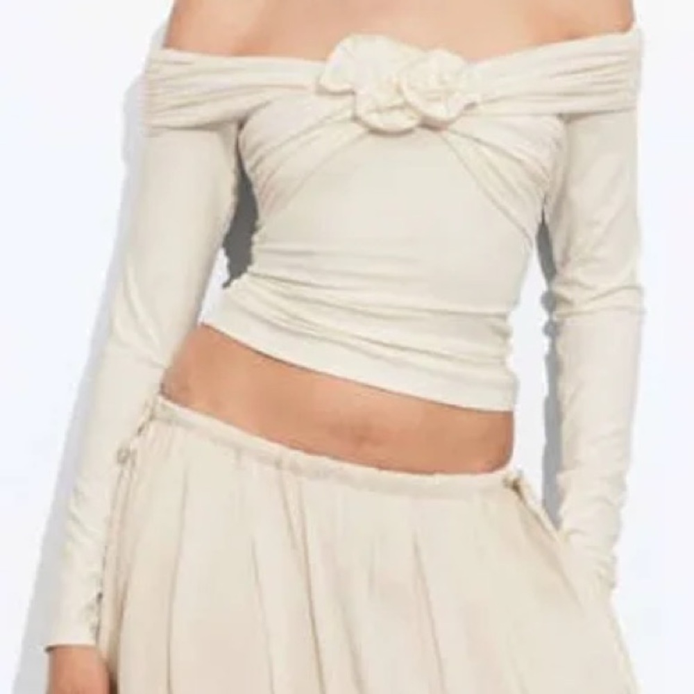 & Other Stories Cream Off-Shoulder Twist Crop Top